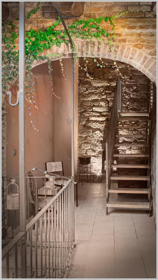 Il Giardino Sul Tetto B&B Guarene Luaran gambar